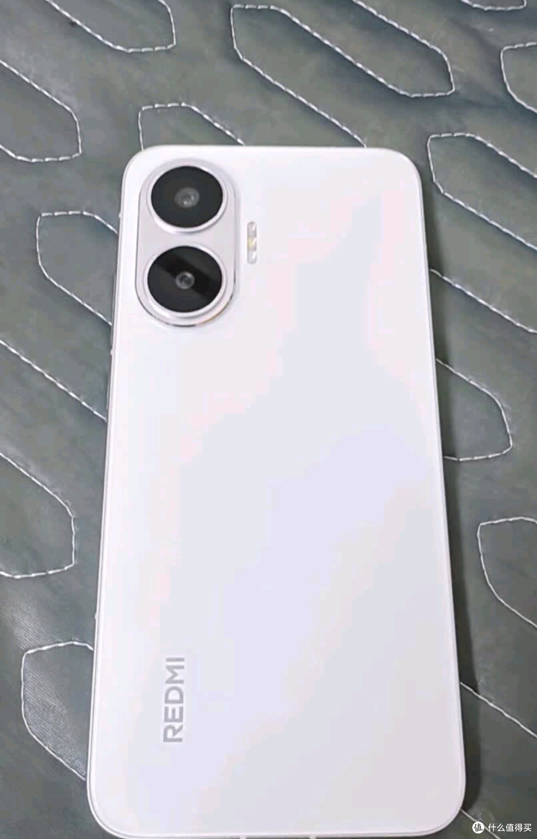 给老爸选对了！Redmi Turbo 4 Pro，长续航+强性能，用得超满意。