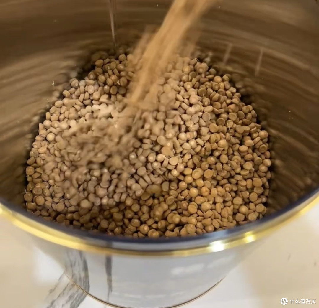 双11囤猫粮:适口性与包装双赢
