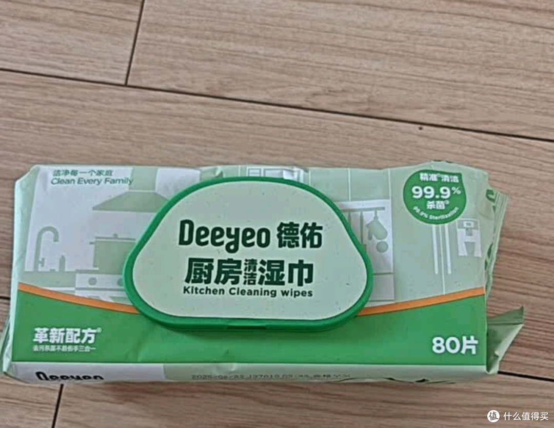 厨房湿巾:厚实耐用去油污