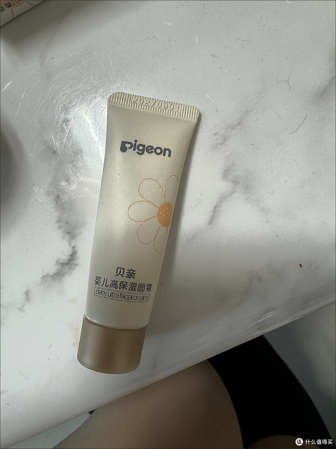 贝亲儿童面霜:长效保湿温和配方