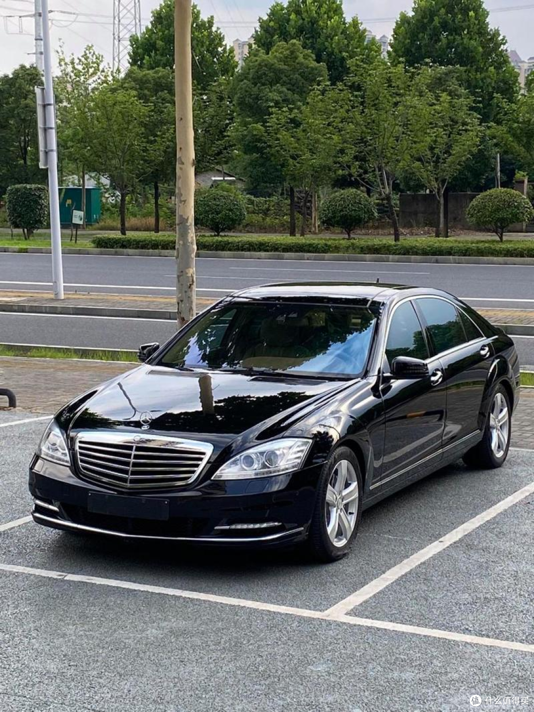 一部车,一个时代的豪华注脚--历代奔驰S大盘点