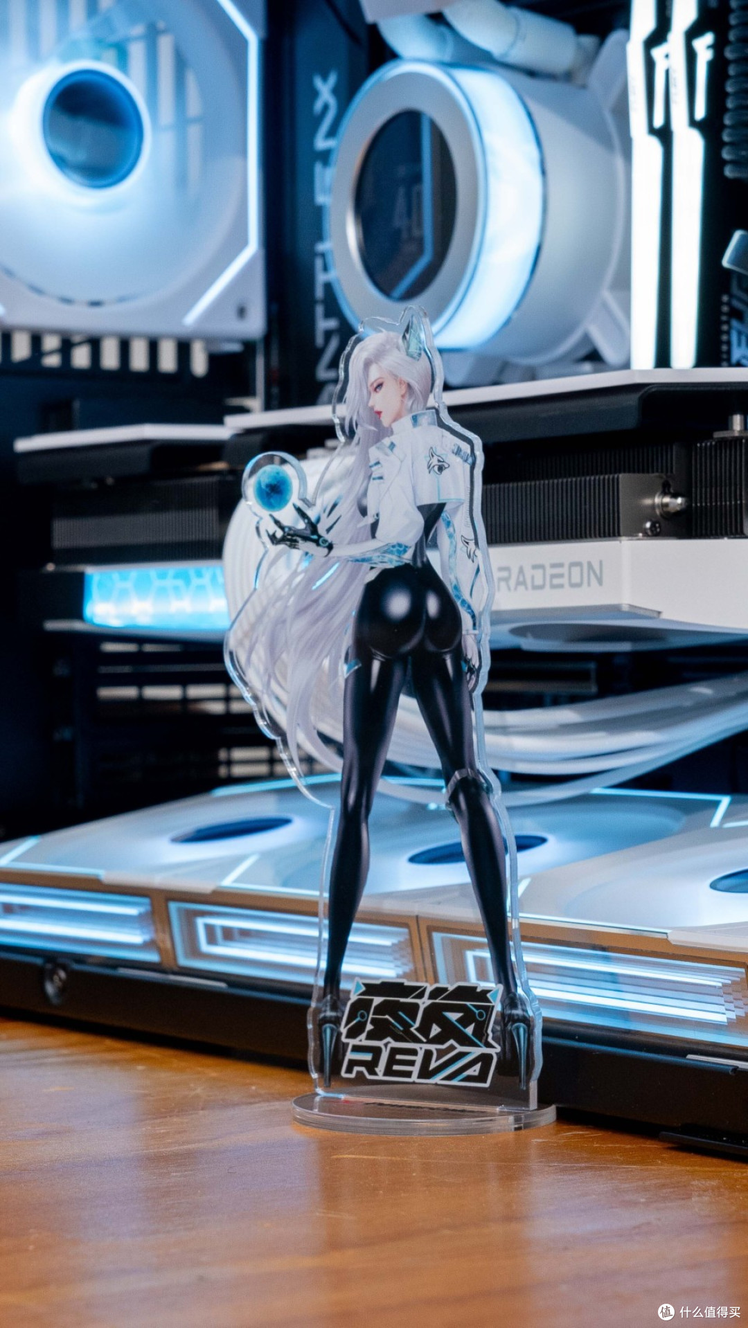 二次元装机:撼讯9070XT夜岚+七彩虹B850M超级黑刃+联力miniV2