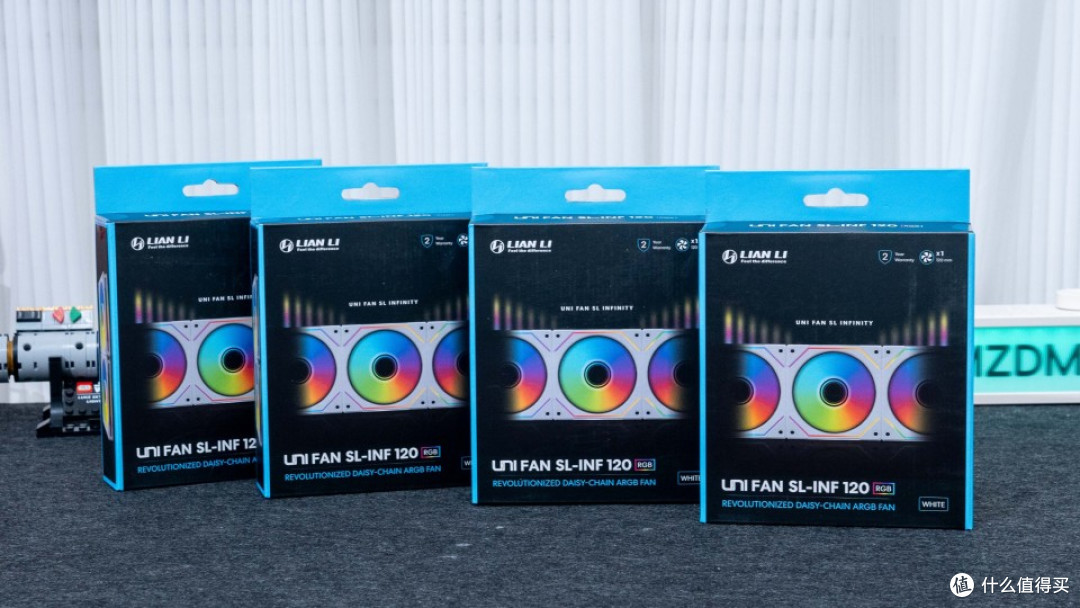 二次元装机:撼讯9070XT夜岚+七彩虹B850M超级黑刃+联力miniV2