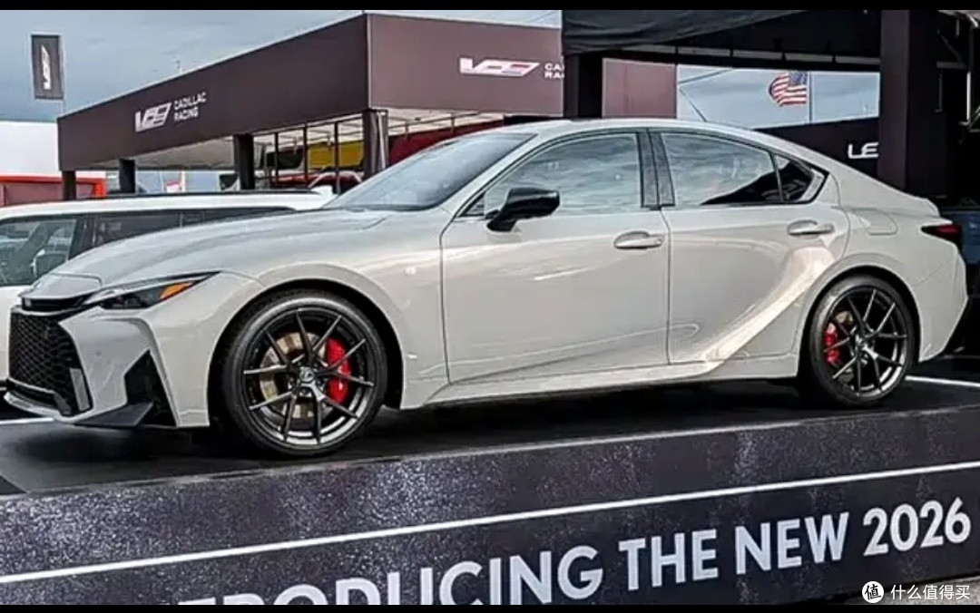 新款雷克萨斯IS改款解析，3.5T V6+电磁悬架，运动与豪华再升级？