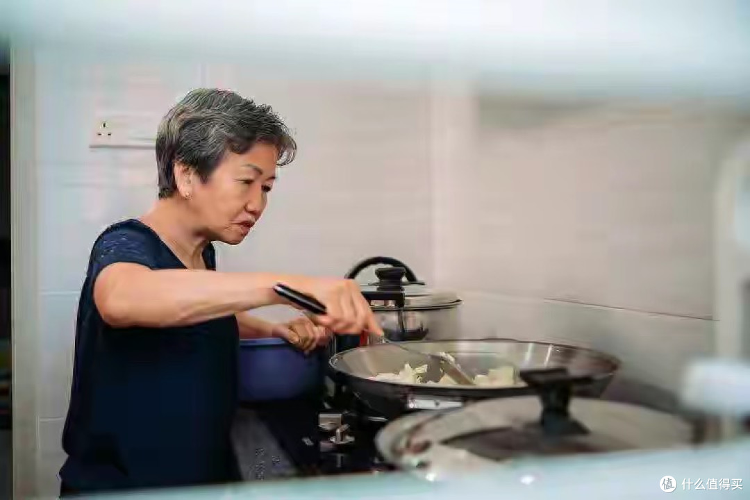 花生油再次被关注！医生再三提醒：吃花生油时，一定要注意这3点