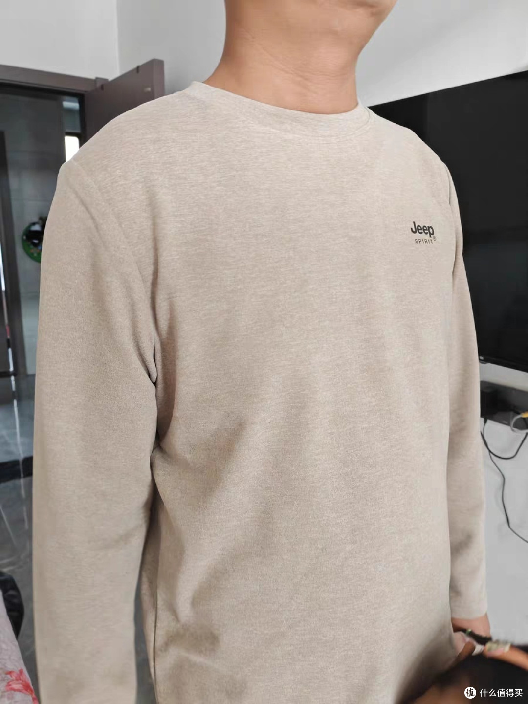 老婆选的这件吉普羊毛打底衫，承包了我整个秋天的舒服