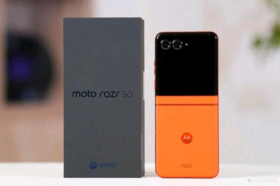 国内版/Motorola razr 50 ULTRA 美品・使用期間短 256 国内版/Motorola razr 50 ULTRA 美品・使用期間短 256 Motorola Razr
