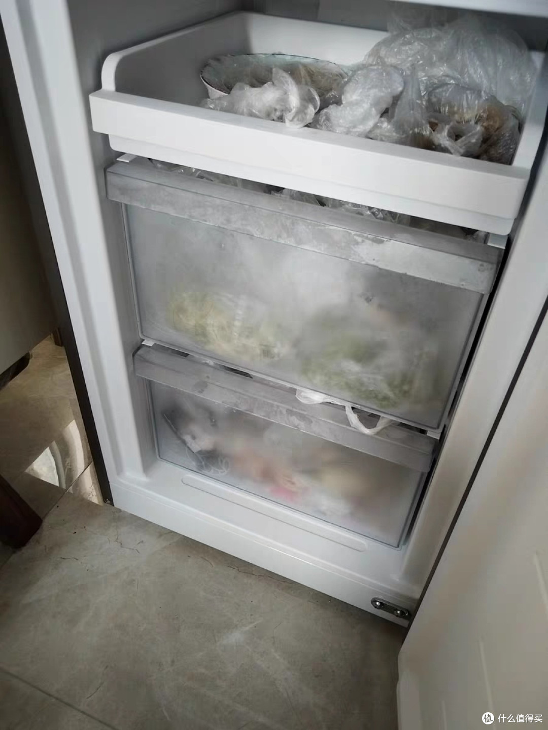 海尔226升三门冰箱软冷冻保鲜