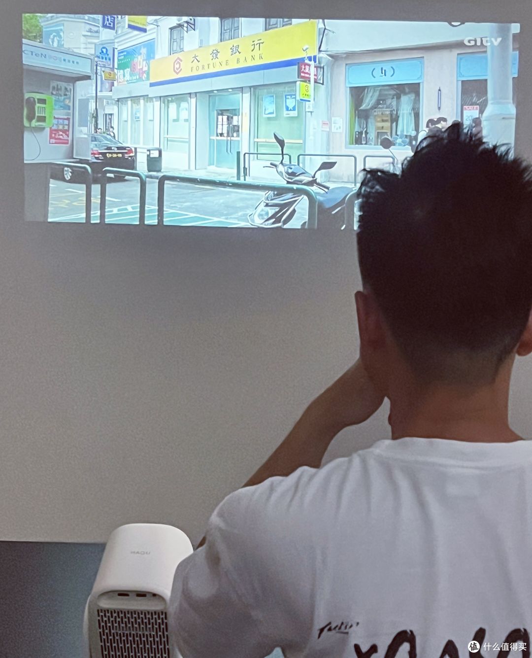 在电视和音响之间,憨憨选择了哈趣Q1 Pro