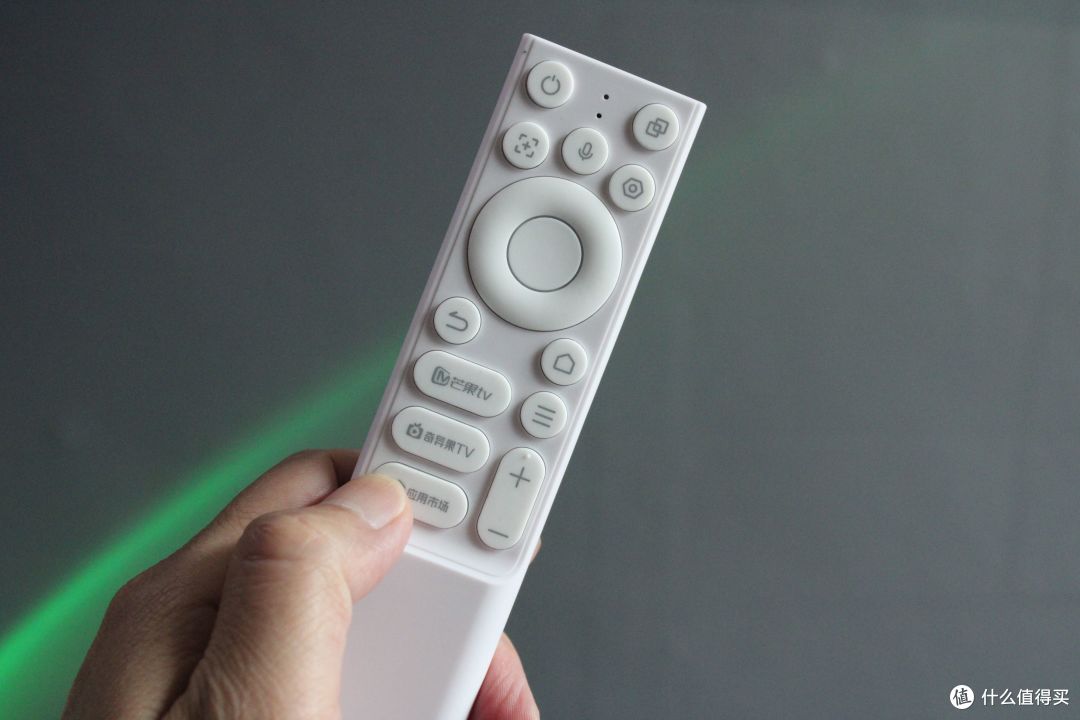 在电视和音响之间,憨憨选择了哈趣Q1 Pro