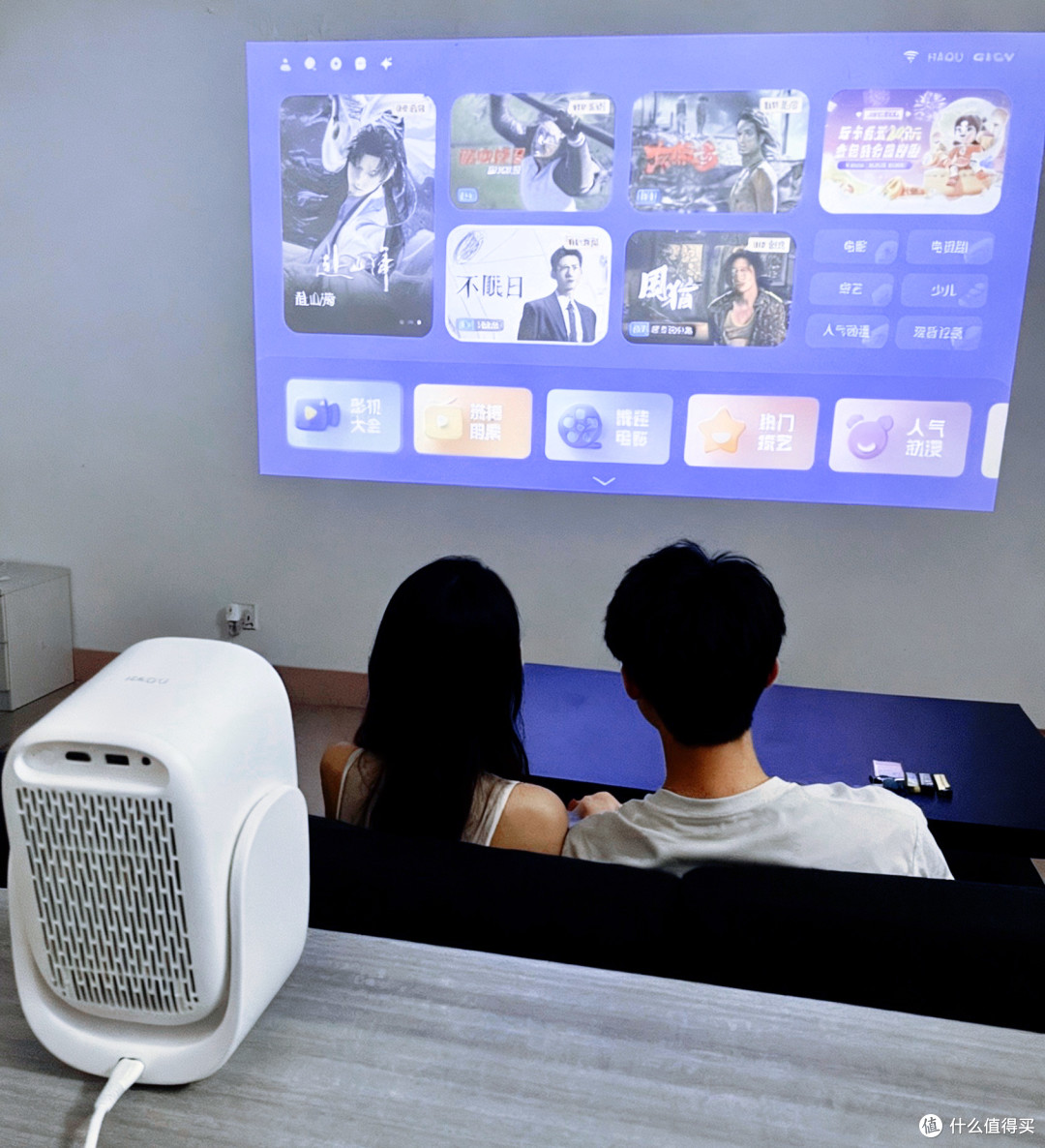 在电视和音响之间,憨憨选择了哈趣Q1 Pro