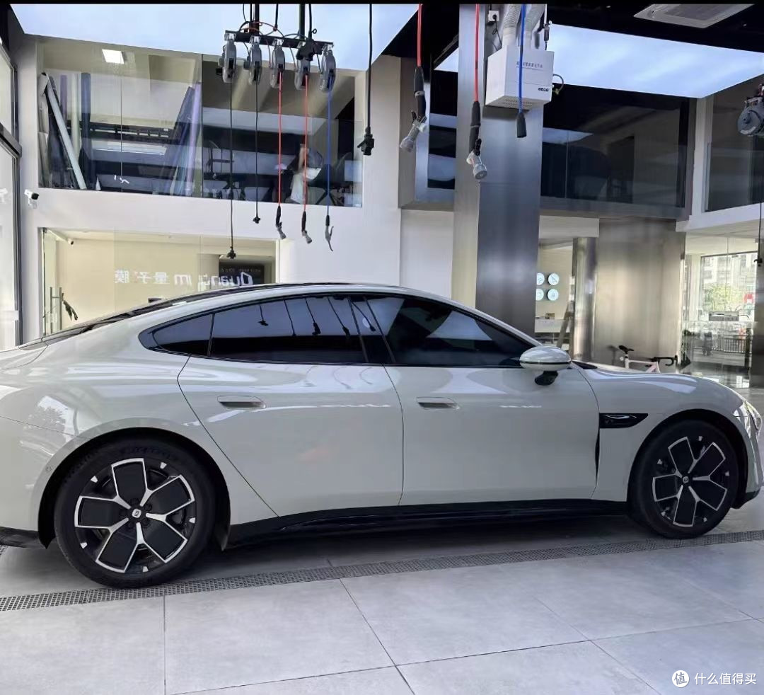 小米昆仑:家庭出行智能SUV