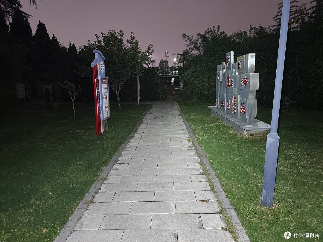 轻便硬核更多能!务本H4便携头灯体验