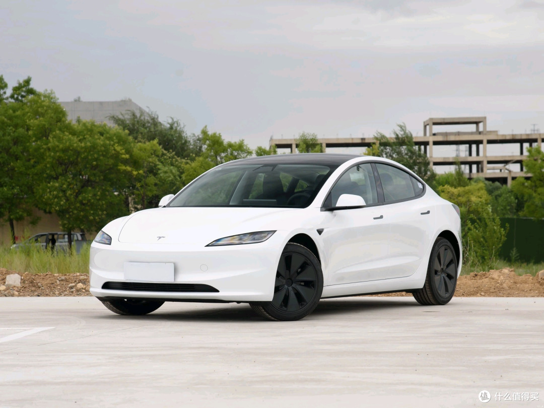 特斯拉Model 3