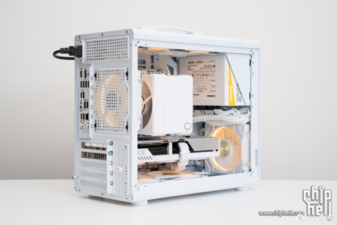手提风冷主机,机械大师 iF25 + 华硕 ROG B850-G 吹雪 装机