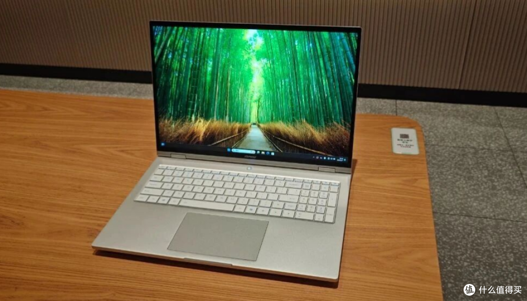 轻薄本也能狂飙！七彩虹 iGame M16 i7 版：200W 性能 还能享国补