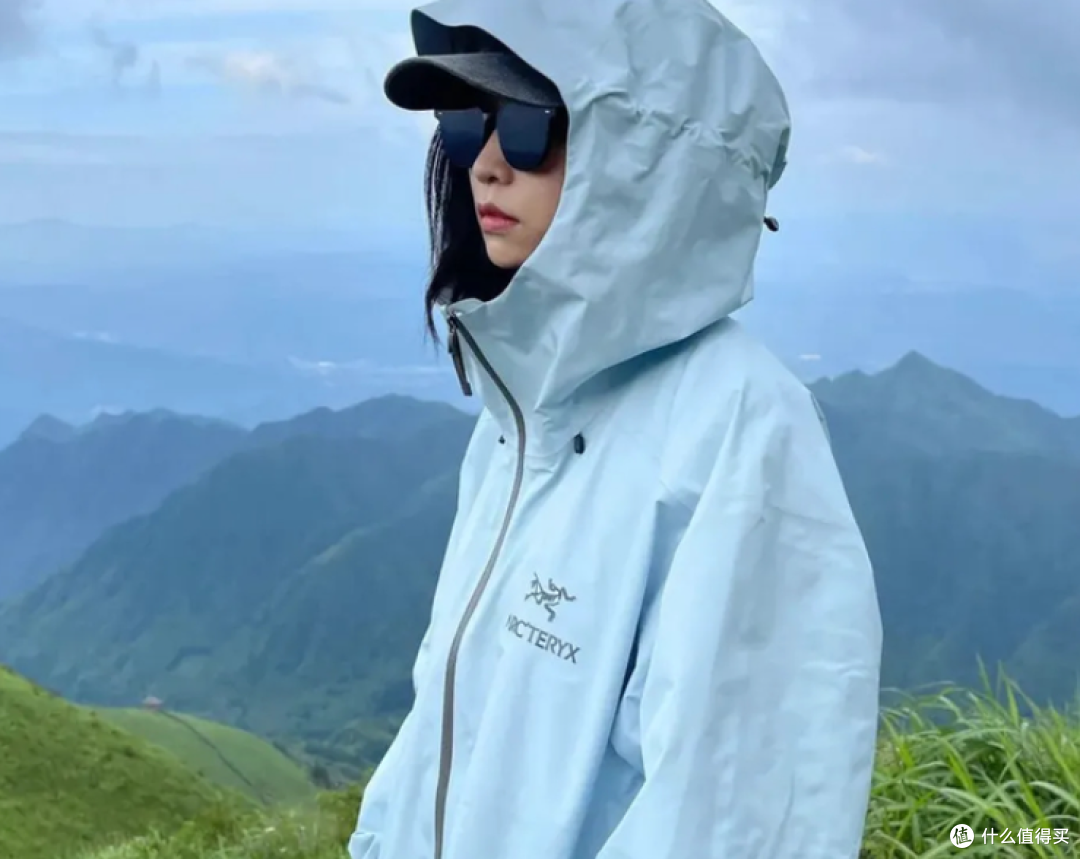 十大测评!品牌冲锋衣怎么选不踩坑?公认十大冲锋衣品牌排行榜!