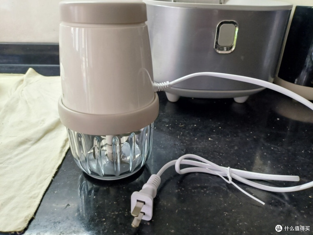 宝宝辅食新助手：小熊迷你辅食机