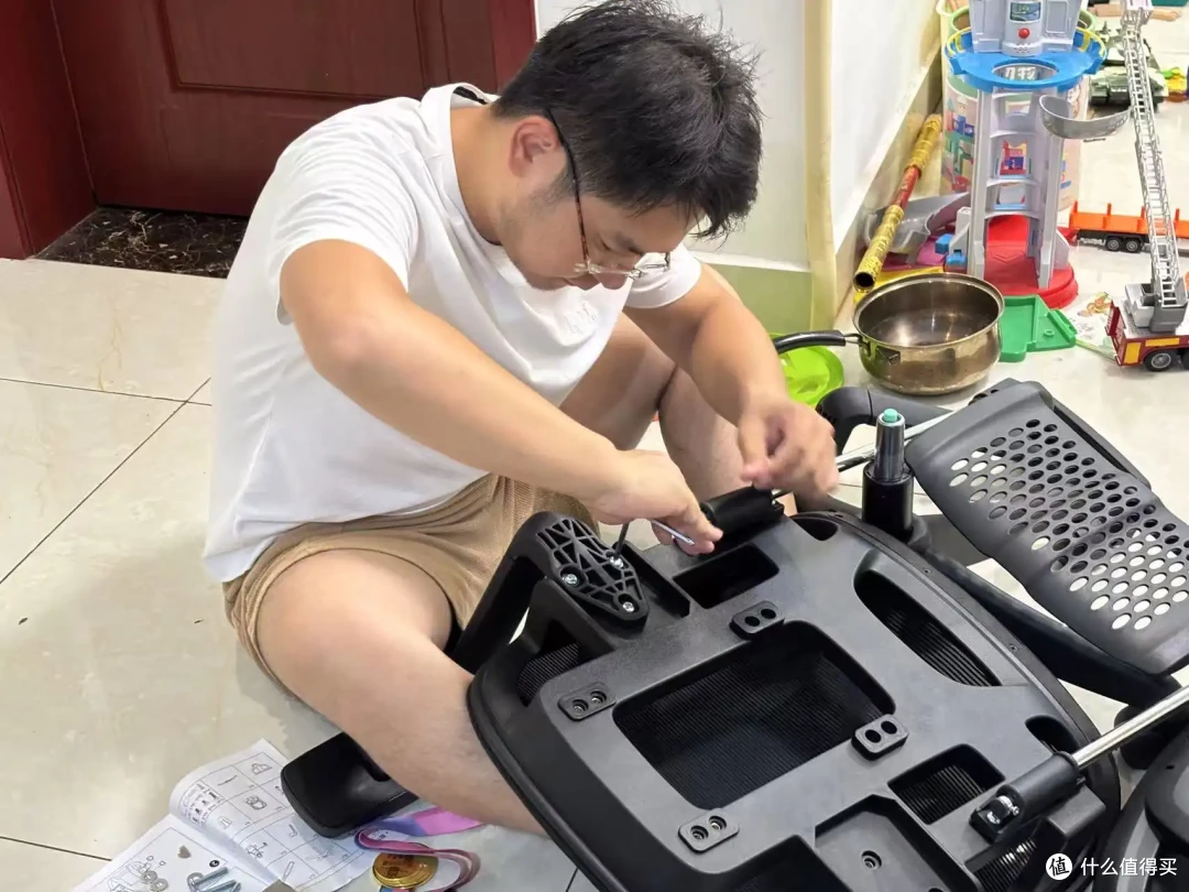 夏草木Fit2人体工学椅:一把真正“懂腰”的椅子,告别久坐焦虑
