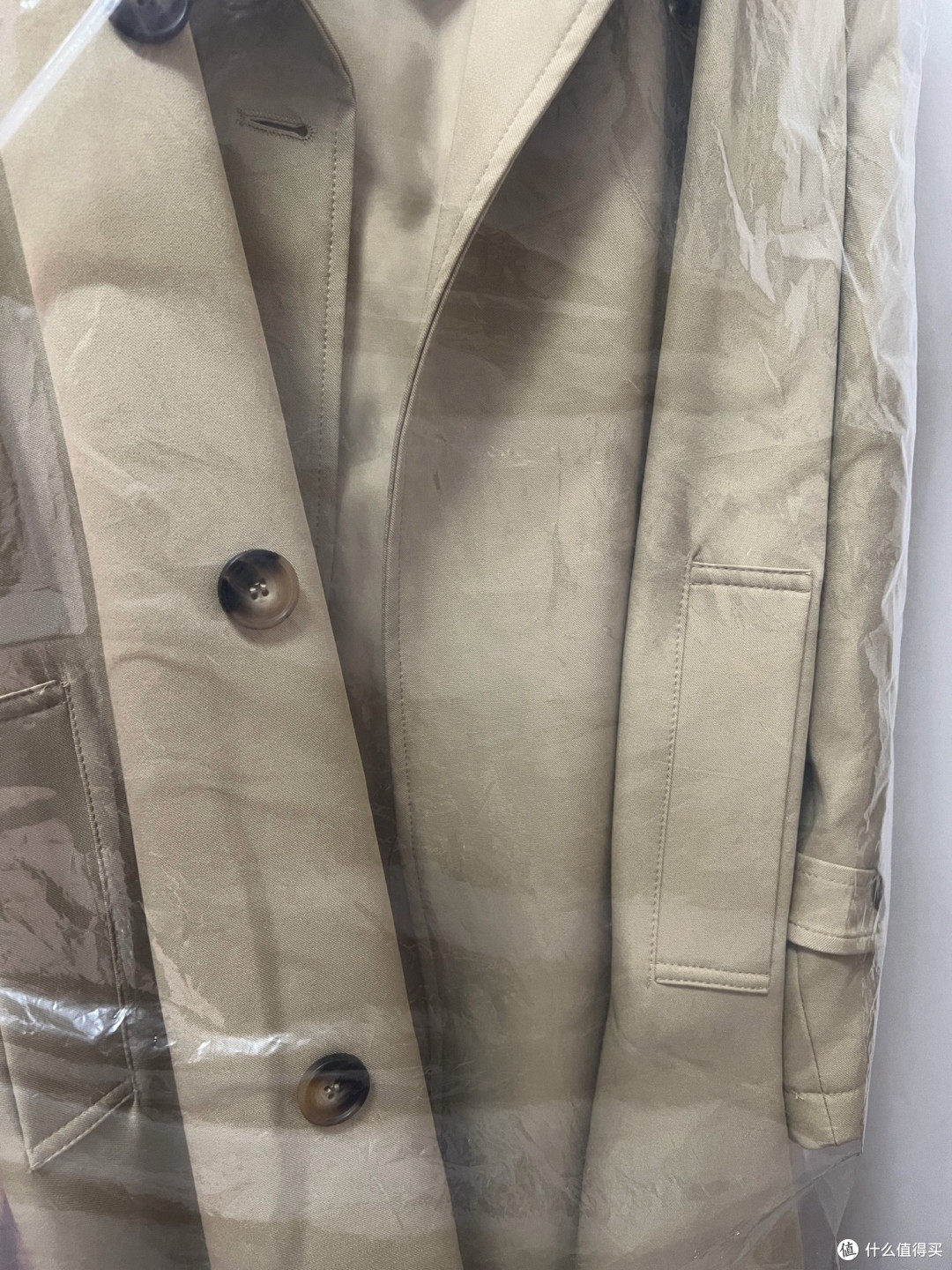 通勤穿搭指南:保暖不臃肿+职场显优雅,百搭单品全清单