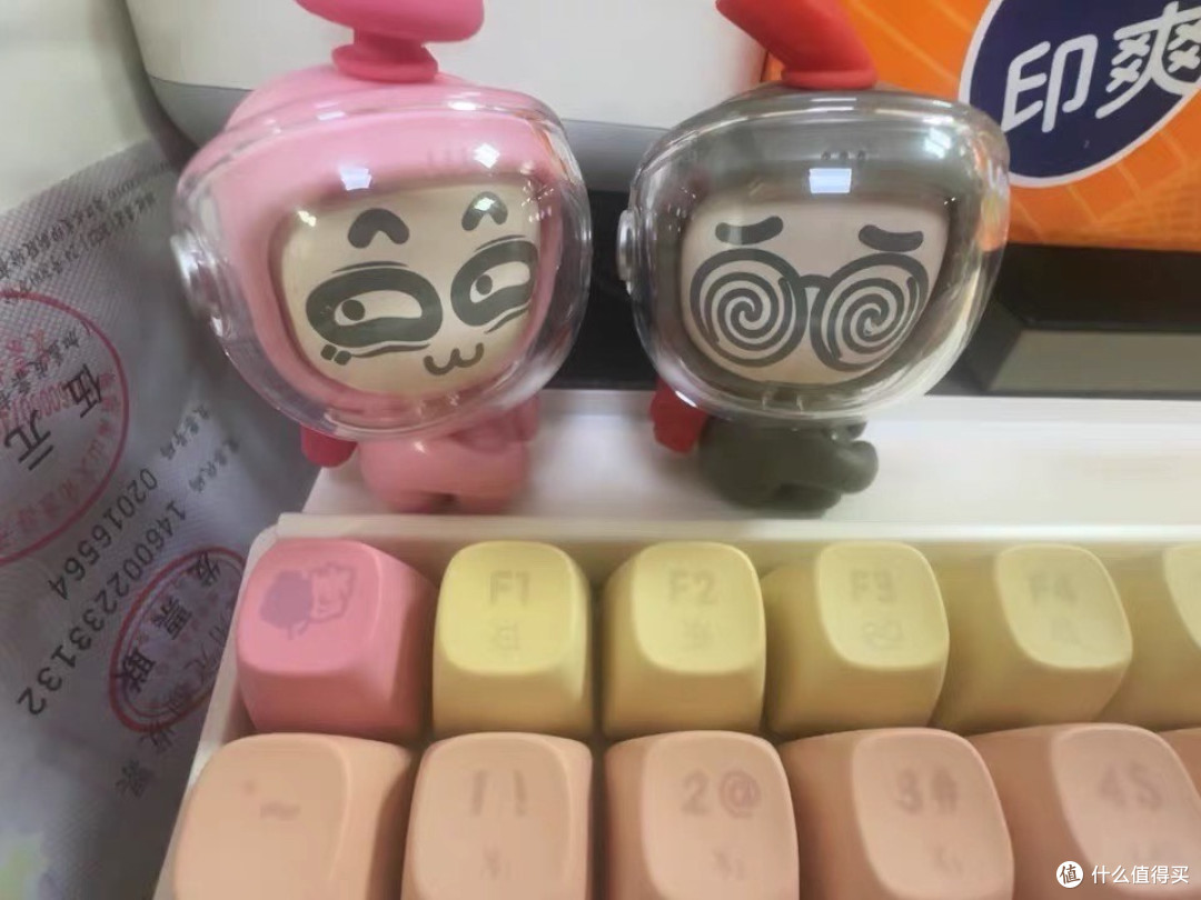 棉花糖键盘:办公桌上的治愈系