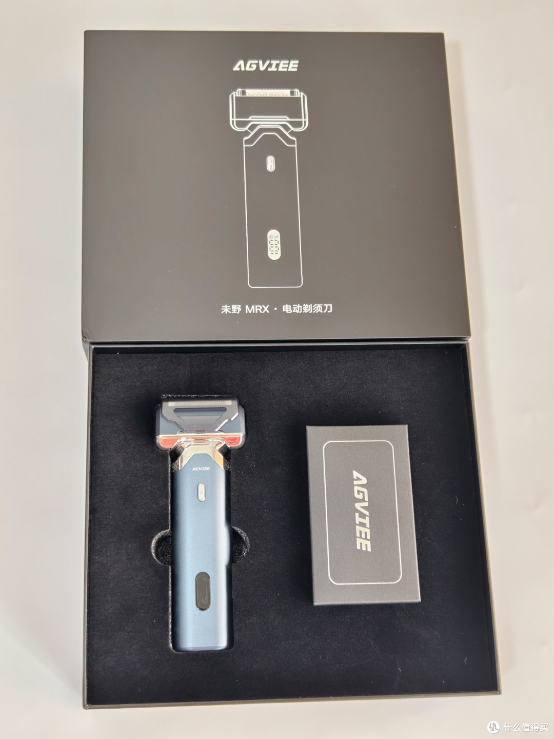 剃净能力堪称一绝！未野往复式剃须刀测评：27000高转速再攀高峰