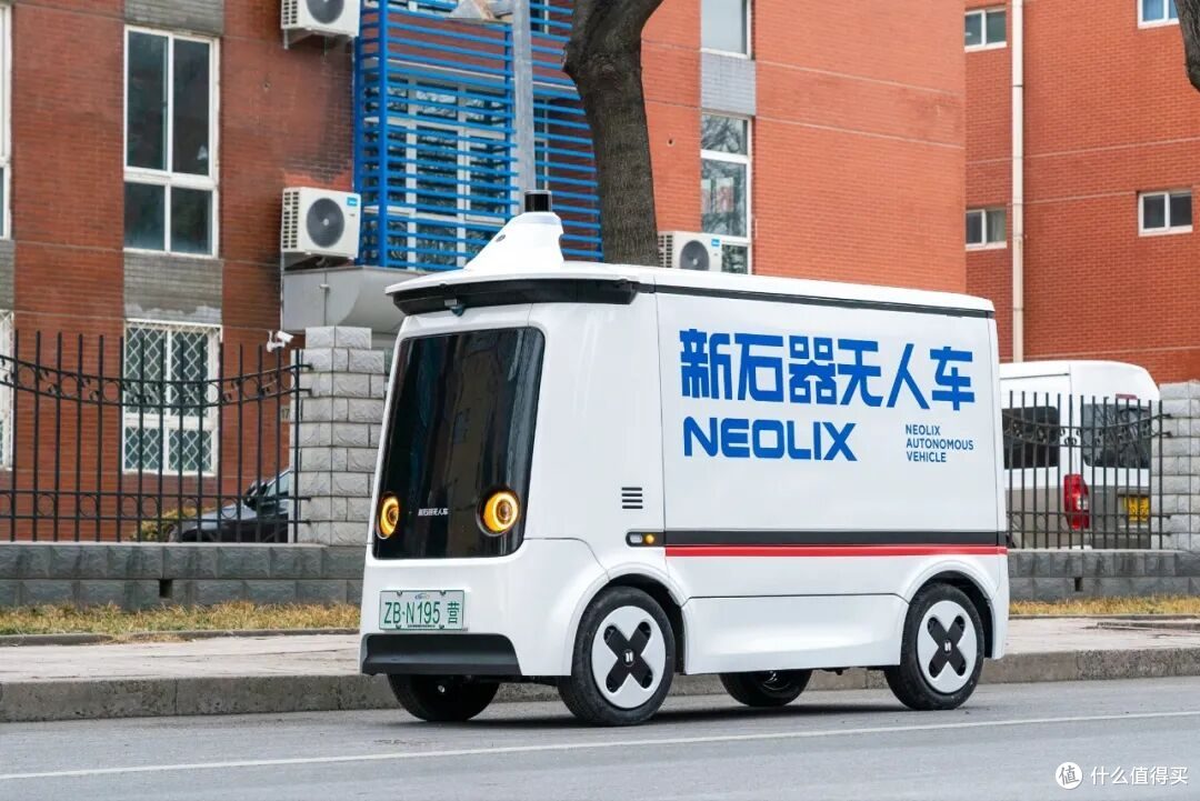 新石器与阿联酋科技公司合作 中国无人车驶入中东蓝海