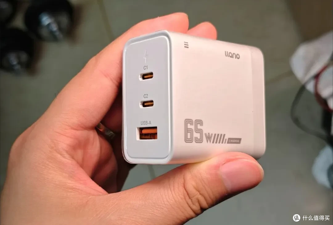 65W三口充电器才24块钱!支持超多协议,自带折叠插头