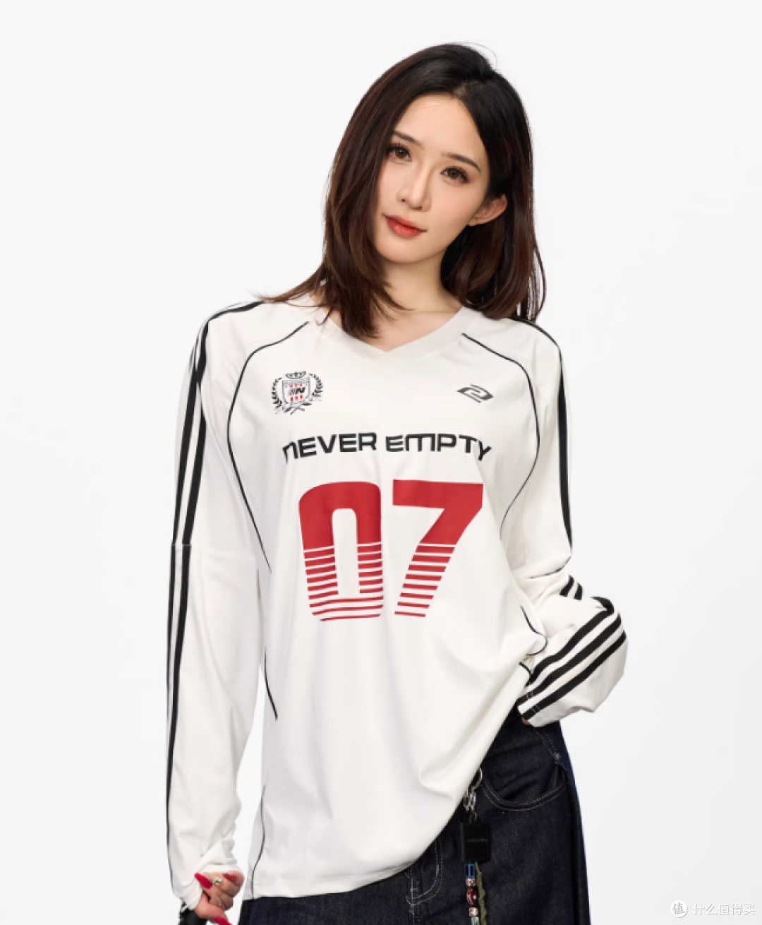 白月光级运动 T 恤!NEVEREMPTY 拼接款承包我所有场景🏃♀️