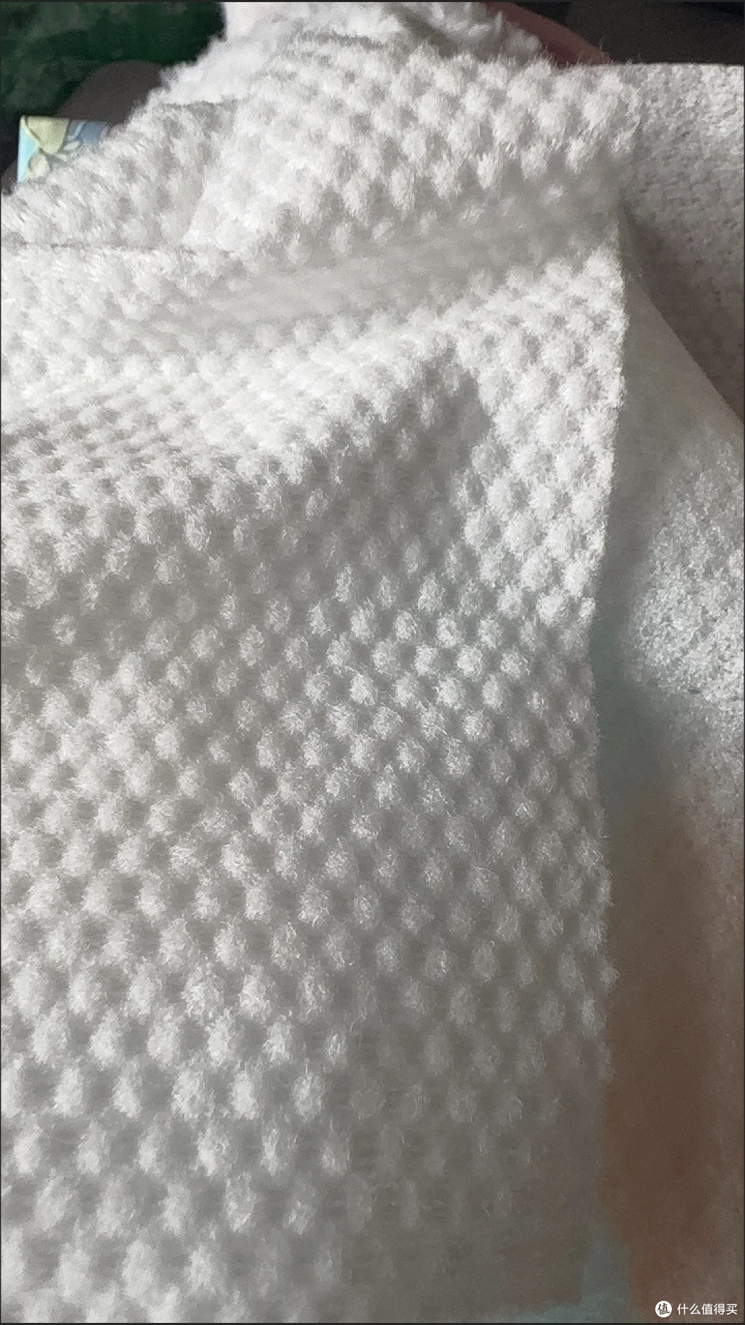 洗脸巾暗藏化学残留?日常护肤的隐形危机