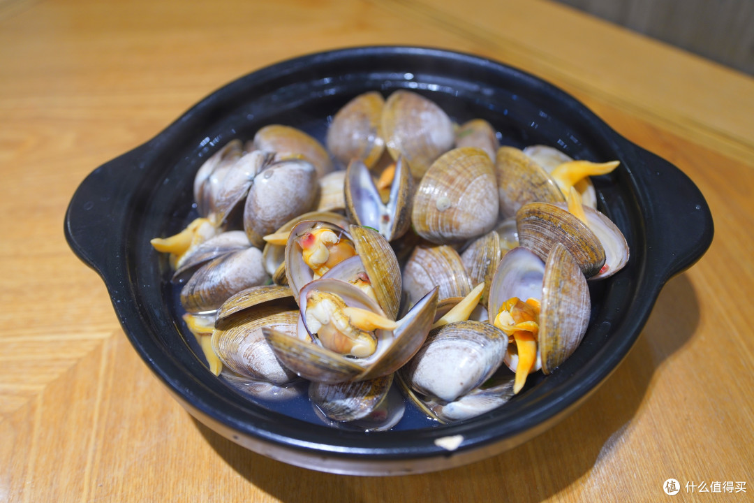 丹东的黄蚬子,就好比烟台的海肠,终究和其他地方不一样