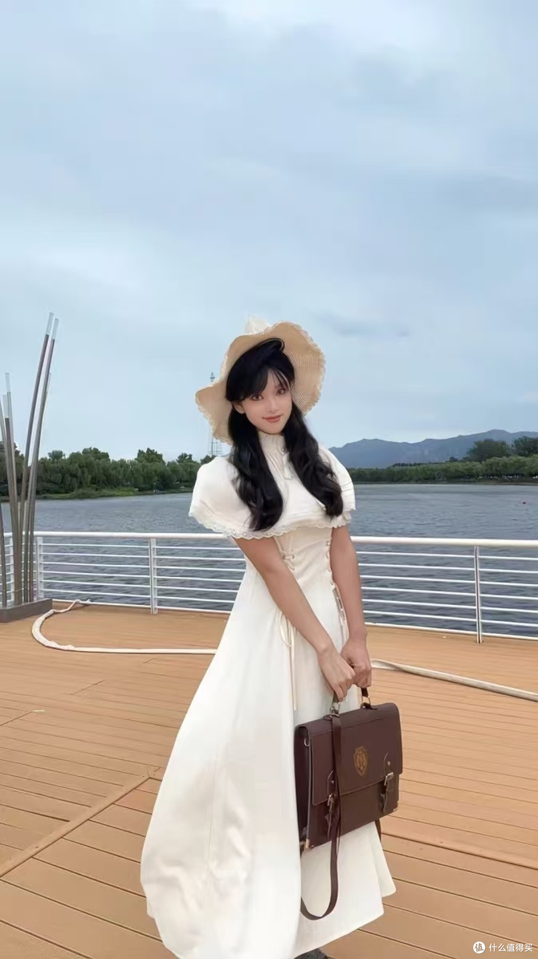 挖到宝!Muggle Studio这条“釉”蕾丝裙,法式复古浪漫焊在身上