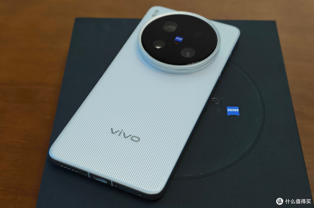 买新还是买旧？降价VS新品，vivo x200与X300哪个系列更值得买