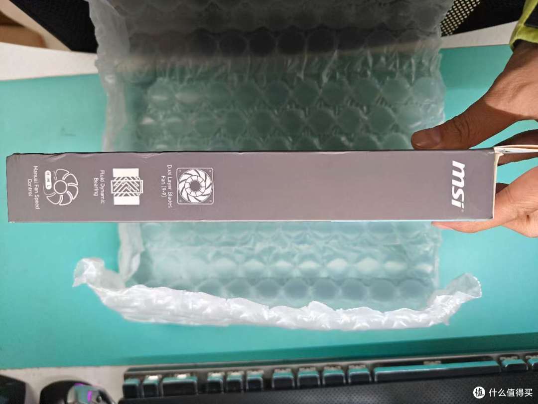 微星MPG D160 ARGB WHITE风扇评测:16cm大尺寸的静音与效能平衡