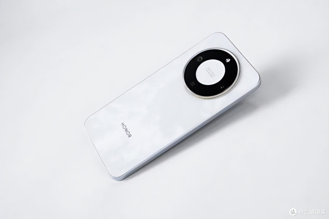1889元买12GB+512GB配置！8300mAh+IP69防水，荣耀X70卷哭市场