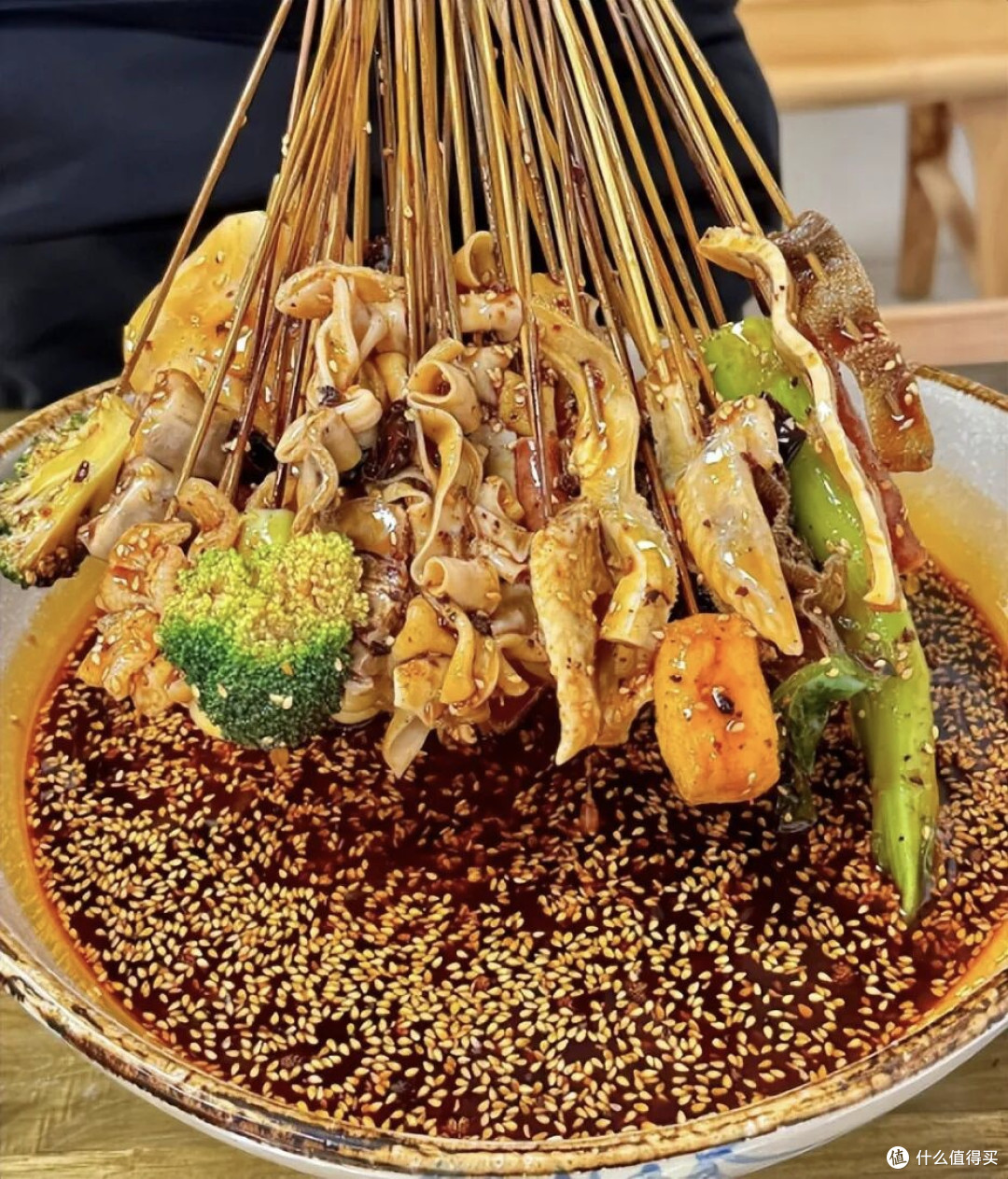 城市隐藏美食地图:在街巷深处打捞烟火真味
