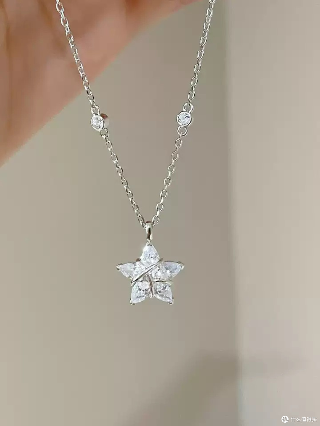 双11理性选购：Fanci范琦幸运星项链