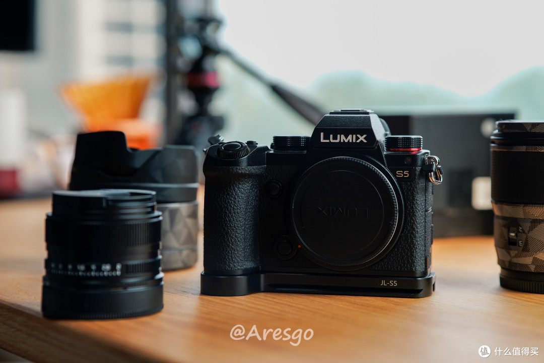L卡口银色全金属高颜值镜头——铭匠75mm/F2镜头分享