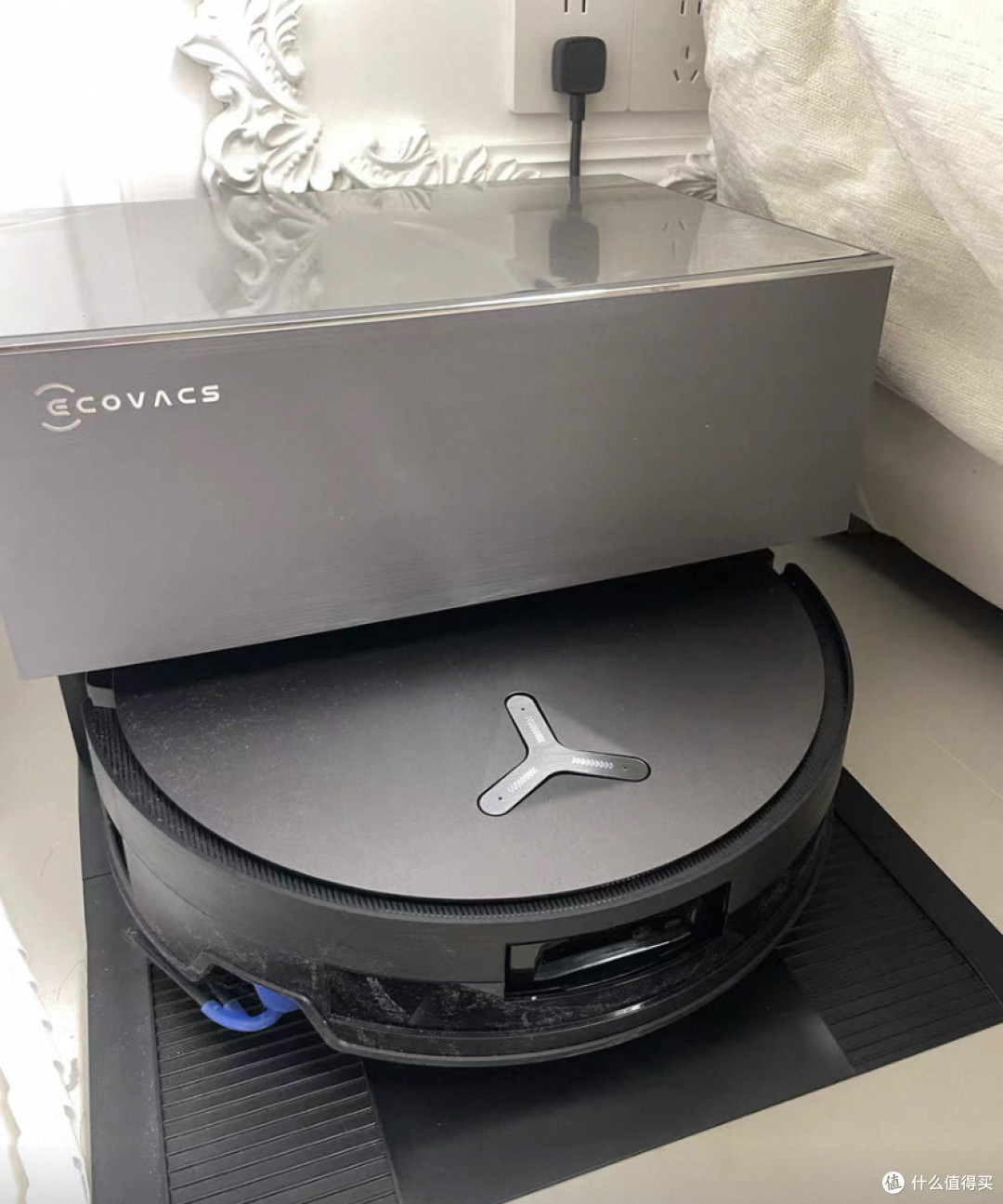 双11家务革命!科沃斯X11 PRO:黑银管家上岗,地板都是新的。