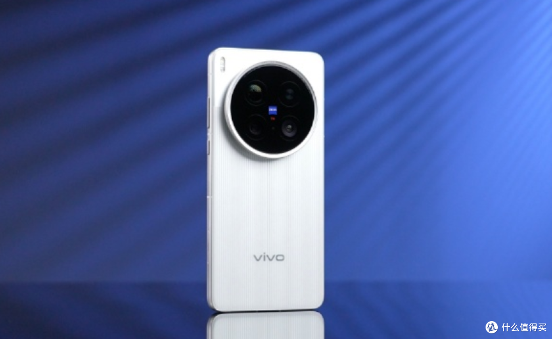 vivo顶不住了,6000mAh+105倍变焦+IP69,顶级影像旗舰售价大跳水