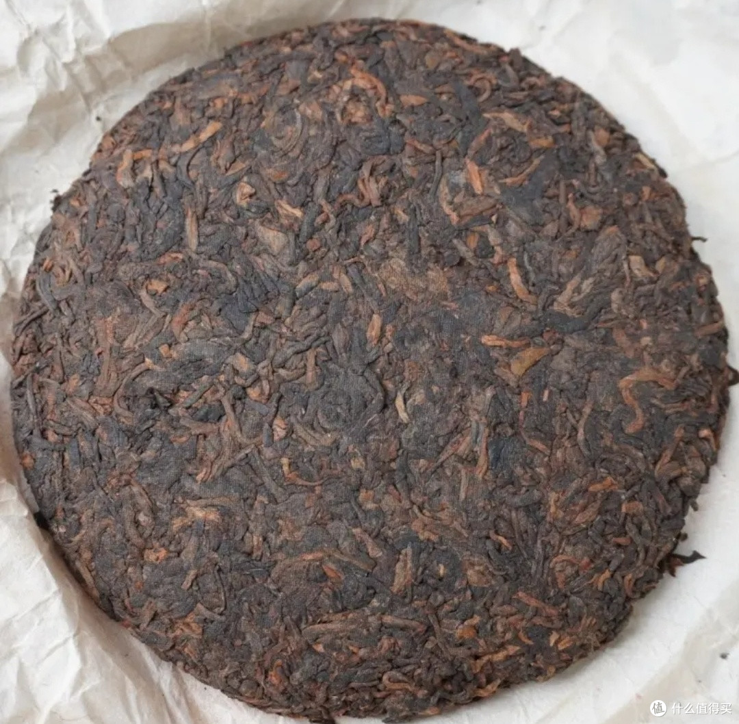 犀牛塘古树熟普茶饼：深山古树的醇润献礼