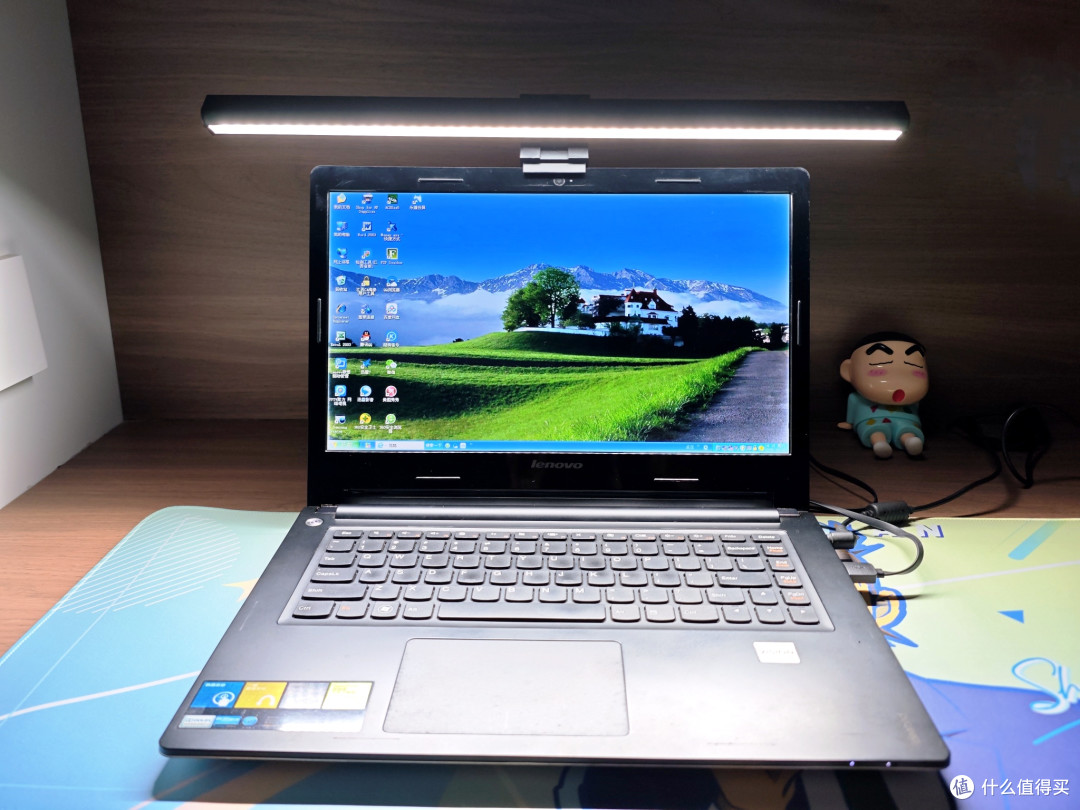 久坐电脑前的护眼良方,书客SKR1挂灯用光线治愈眼疲劳