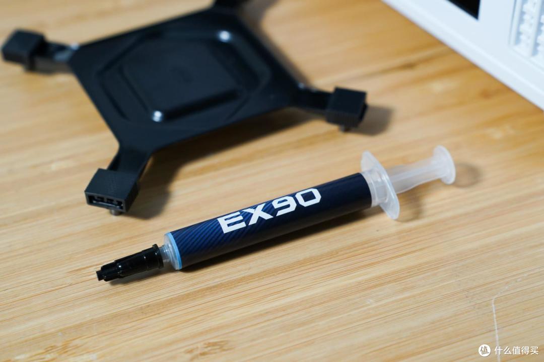 打造漂亮和性能兼具的白色海景房电脑,就用技嘉Z890冰雕主板