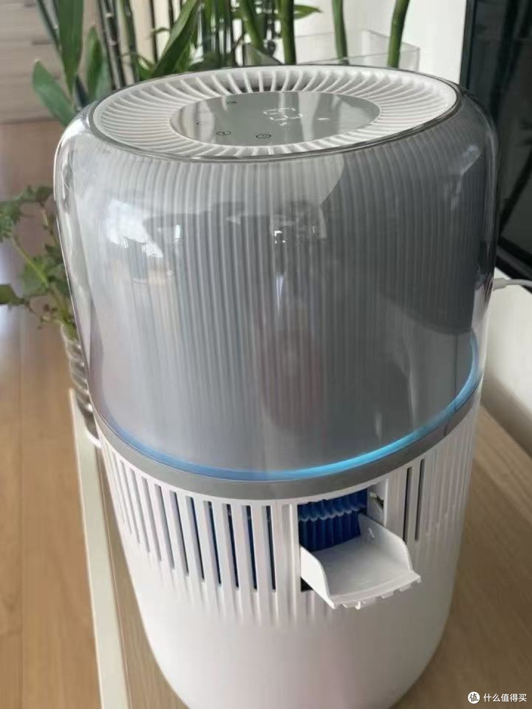 飞利浦 HU5710 轻音无雾加湿器：为母婴打造的卧室温润守护