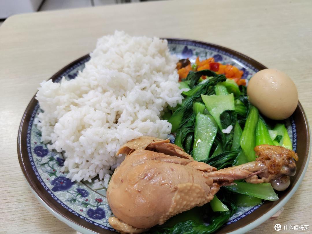 从饱腹刚需到打卡圣地,年轻人当起沙县主理人,12 元鸡腿饭火了