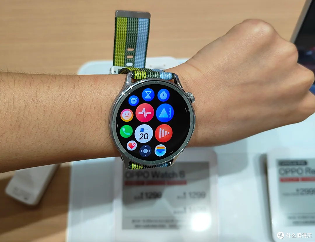 10天超长续航+5ATM防水!OPPO Watch S跃动绿茵智能手表实测