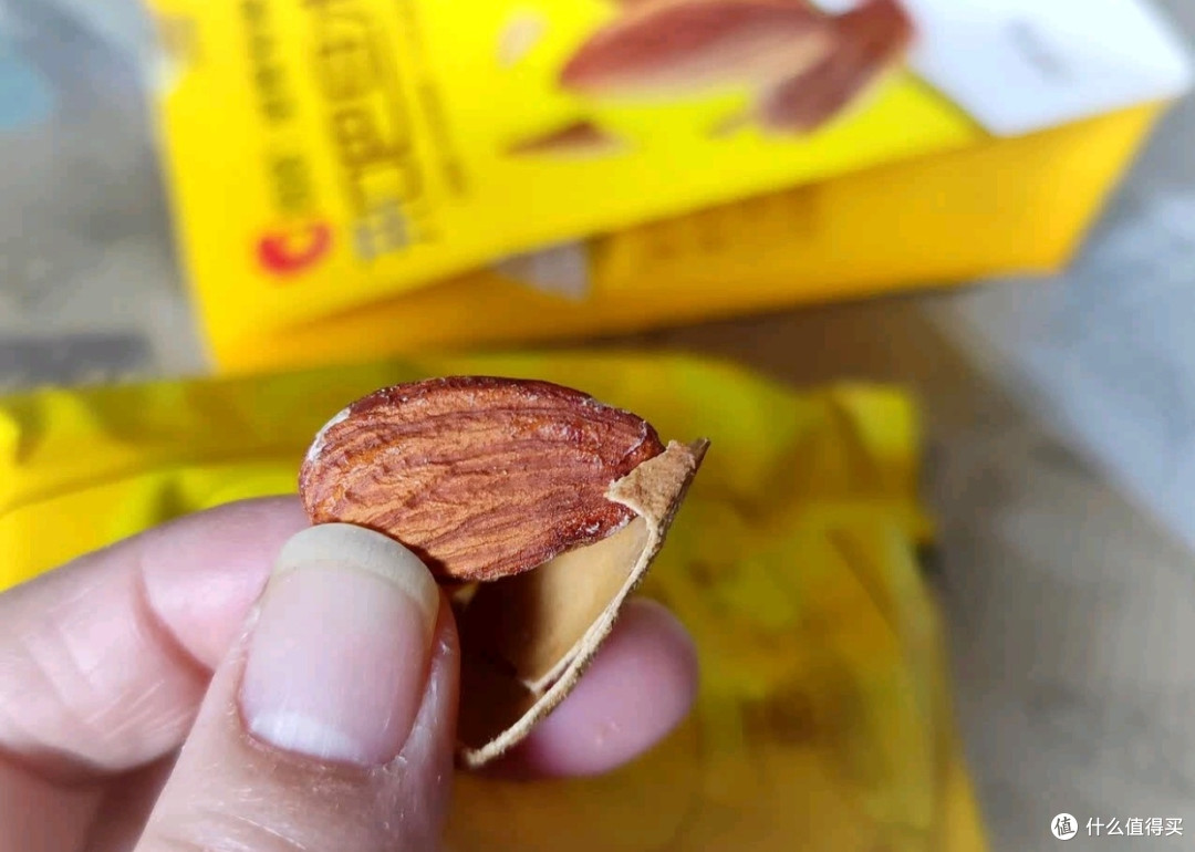双十一零食囤货王:洽洽手剥巴旦木,追剧送礼都香