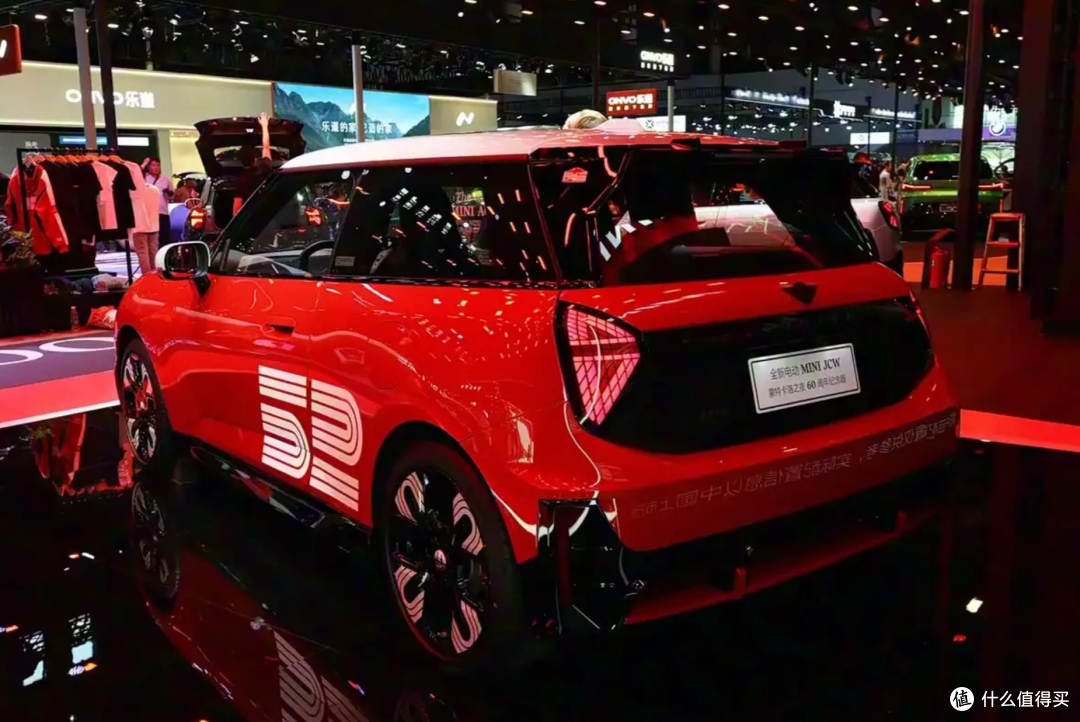 电动MINI JCW纪念版限量上市,24.68万的情怀你买不买?