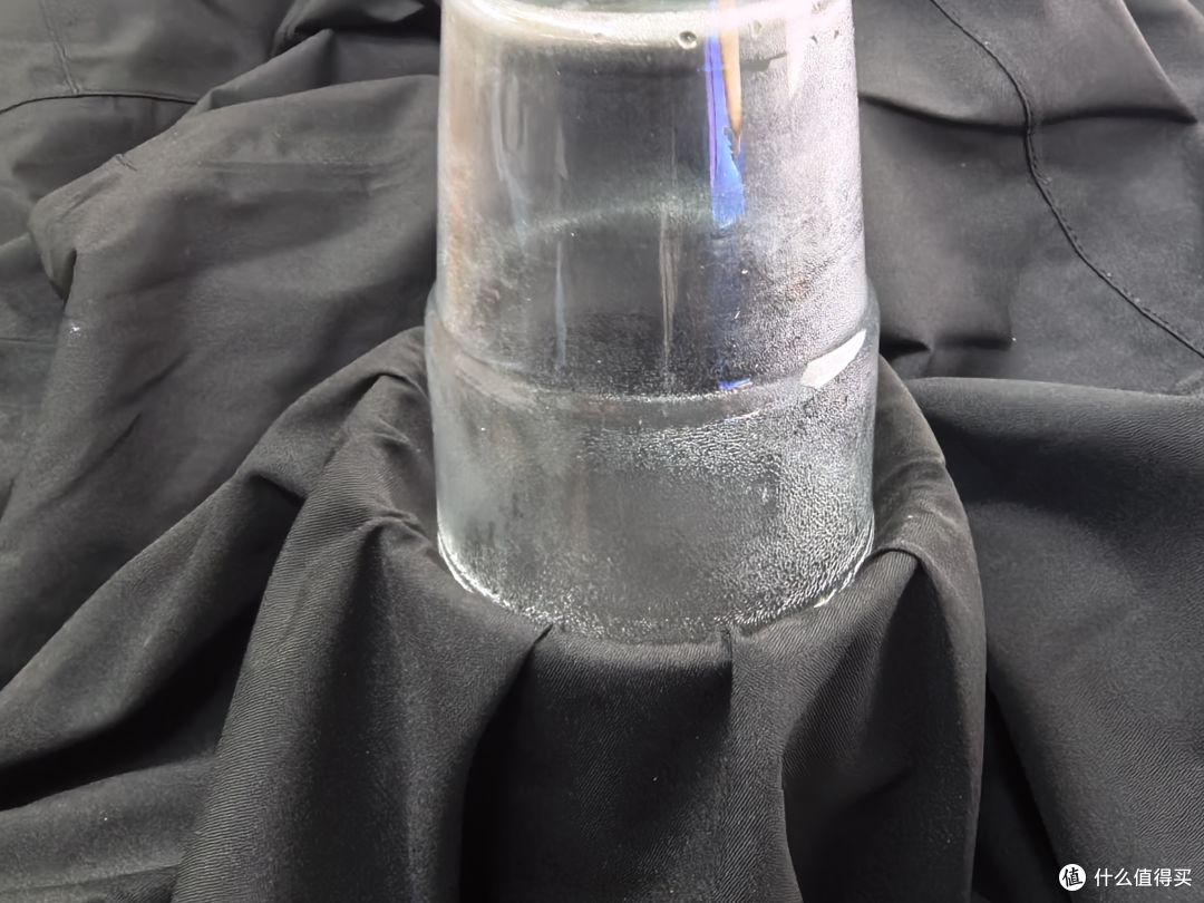 打破始祖鸟称霸!测评GaKior冲锋衣:硬核7防面料太顶了!