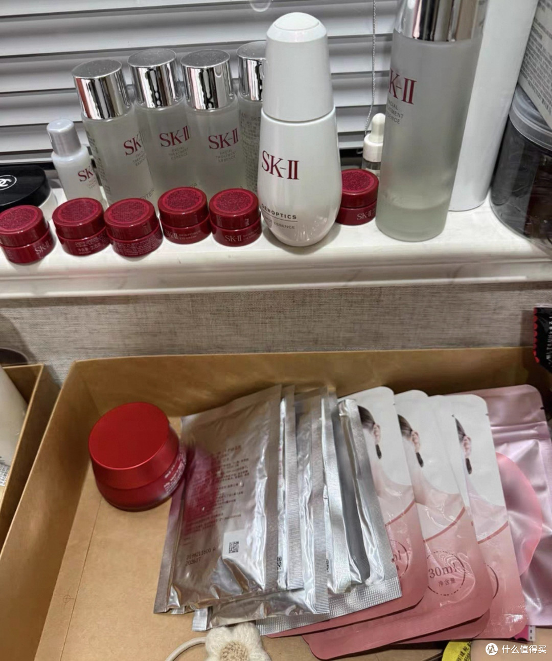 双十一精选保湿面膜与精华